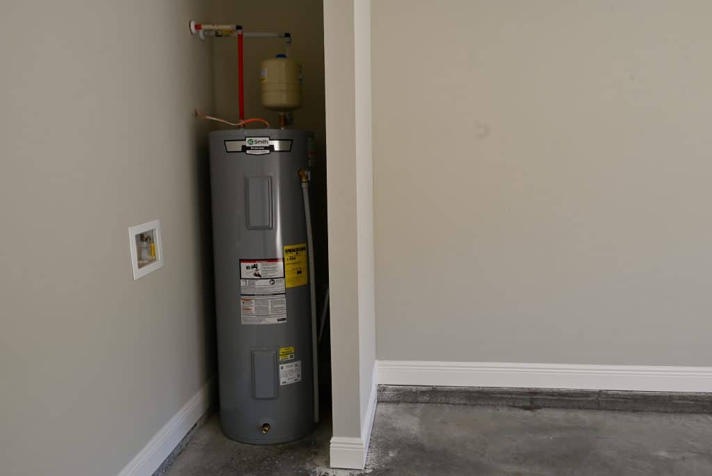 Professional water heater installation